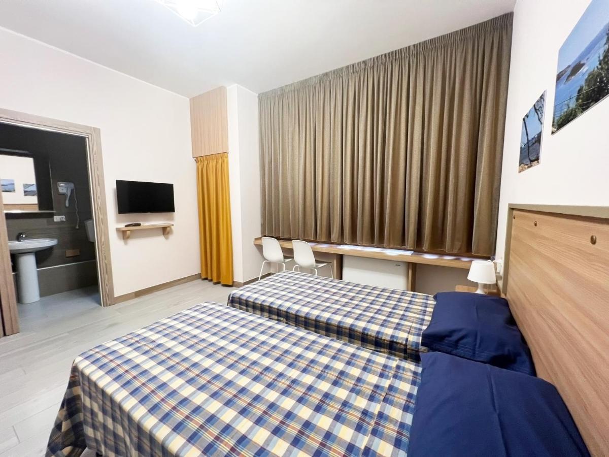 Sissi Comfort Rooms Foresteria Lombarda Monza Ngoại thất bức ảnh
